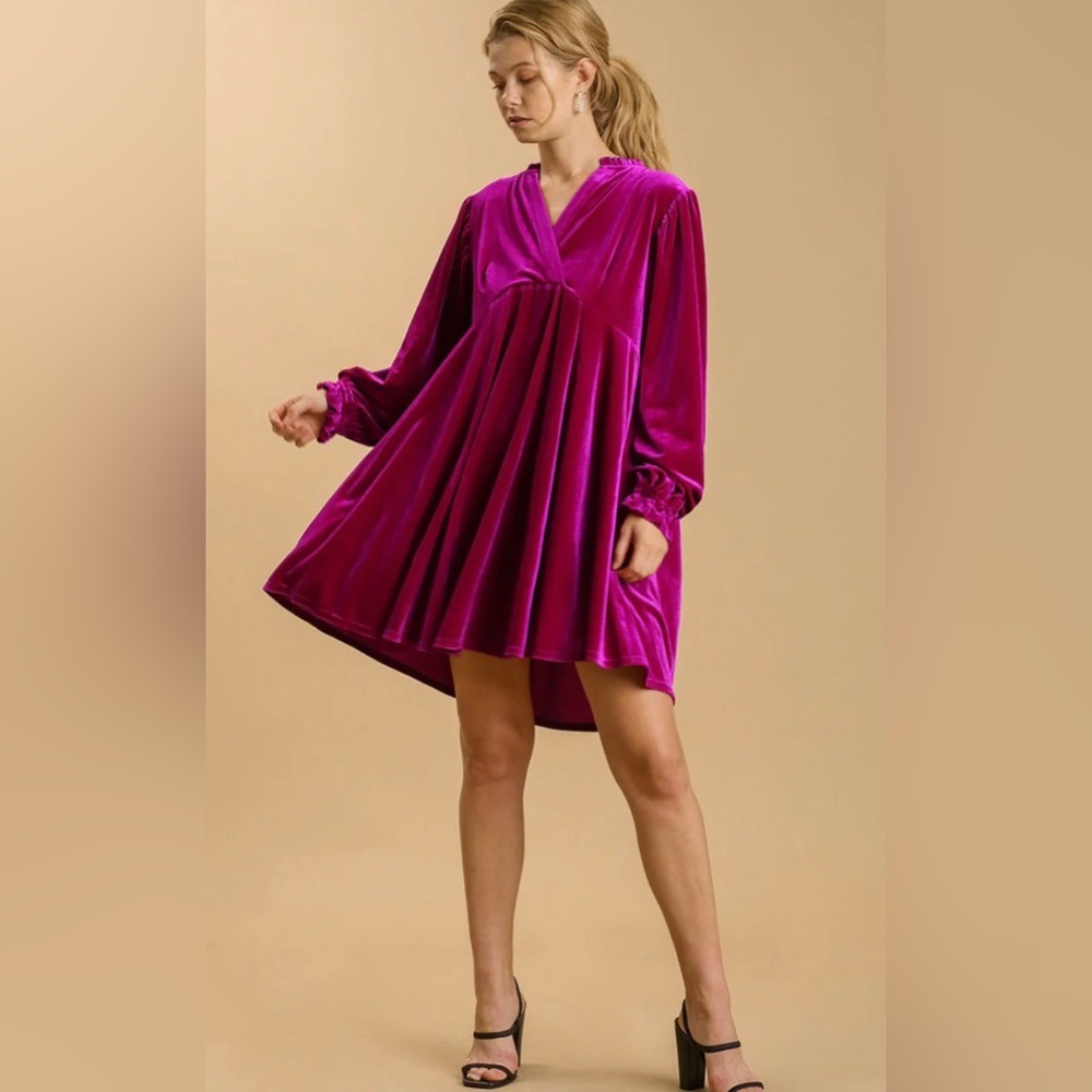 Umgee Velvet Puff Sleeve Dress New With Tags! 🌸
